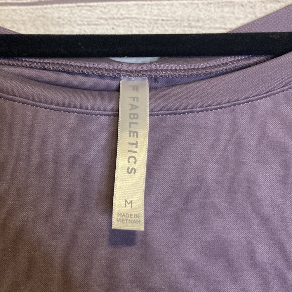 Fabletics Off the Shoulder Soft Stretchy Women’s Workout Top - Picture 4 of 9